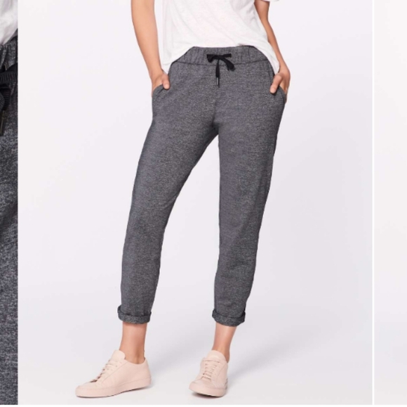 Lululemon on the fly pants - Picture 1 of 8